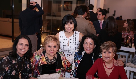  Gabriela Meade, Lucy Lastras, Teresa Guerrero, Tere Ramírez y TaquisReyes.