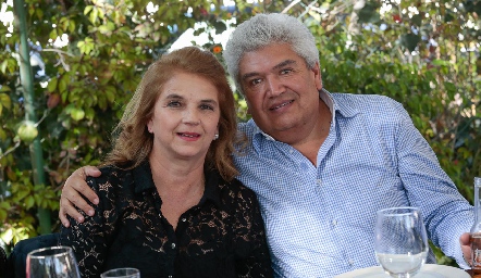  Luz María de Ruiz y Francisco Ruiz.