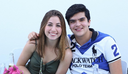  Regina Morones y Kevin Hervert.