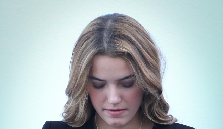  Renata Fernández.