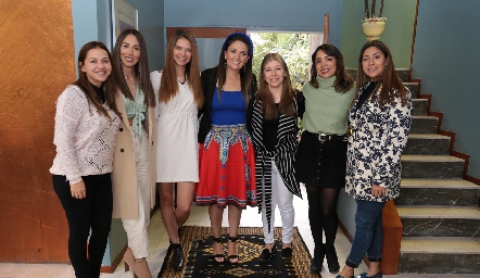  Daniela Mézquida, Andrea Zapata, María Eva Díez Gutiérrez, Luzma Ruiz, Karina Torres, Valeria Flores y Carmelú Díaz.