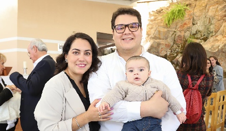  Alejandra Berrueta y Luis Fernando Rodríguez con Rolando.