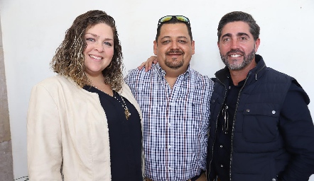  Karla Vilet, Víctor Zapata e Ignacio Archidona.