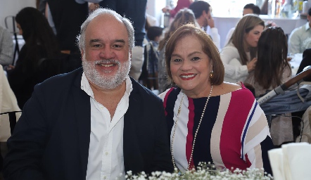  Luisa y Julia Rincón.