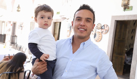  Toño y Toño Méndez.