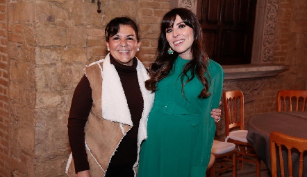  Lorena Rodríguez y María José Treviño.