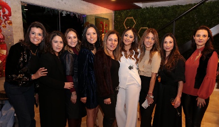  Claudia Ávalos, Claudia Rodríguez, Caro Campos, Zel Ramírez, Carolina Guerra, Giovanna Araujo, Pily Orta, Libet Tirado y Brenda Castillejos.