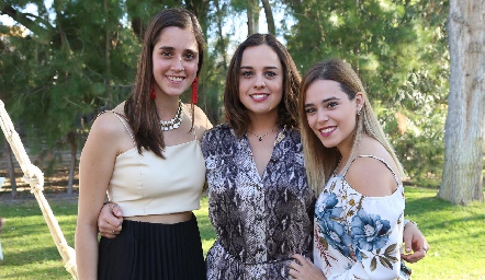  Mariana Fernández, Ale Martínez e Ingrid De Luna.