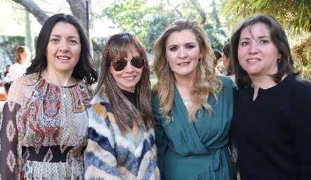  Sandra, Dulce, Paola y Erika Vázquez.
