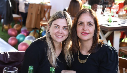 Martha Leija y Paola Soto.