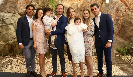  Mario Martell, Sandra Villalobos, Julián, Julián Ramírez Abella, Monze Martell, Eugenia, Miriam Huber y Alejandro Valladares.