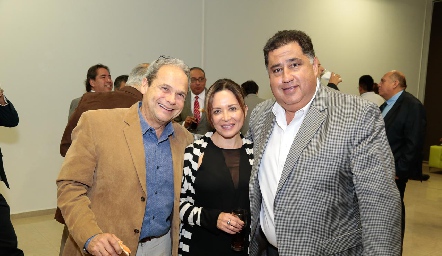 Paulino Cavazos, Brenda Medina y Chapo Torres.