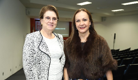  Mercedes Reynoso y Rosy Chávez.