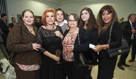  Marcela de Icaza, Leticia Serment, Lizeth Rosas, Marcela Serment, Clara Rosas y Martha Ríos.