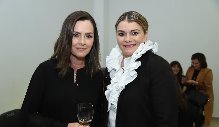 Mónica de Guerra y Claudia Zermeño.