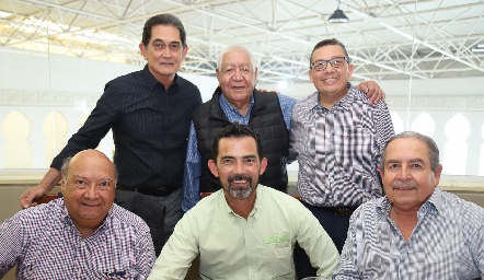  Buenos amigos.