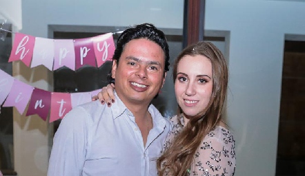  Barra Meade y Paty Dantuñano.