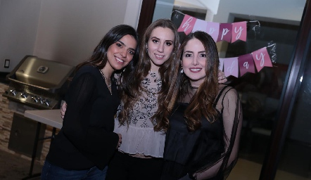  Montse Purata, Paty Dantuñano y Fernanda Chávez.