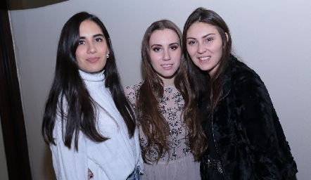  Mariana Rodríguez, Paty Dantuñano y Liliana Medina.