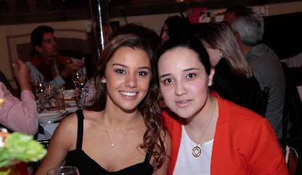  Alejandra Padilla y Mariana Acebo.
