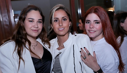 Michelle Compeán, Fer Morales y Renata.