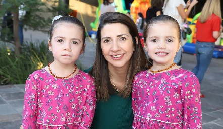  María José, Rosy Loredo y María Fernanda.