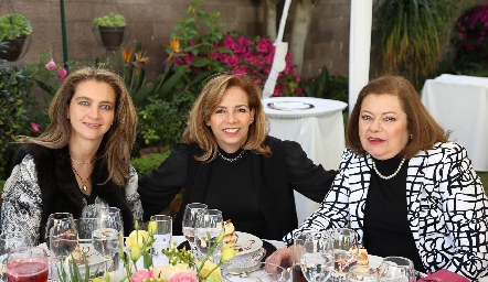  Karina Navarro, Gaby Cubillas y Rosario Llaguno.