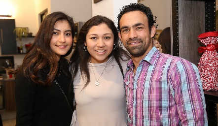  Pamela Michel, Isabela Terramoccia y Diego.