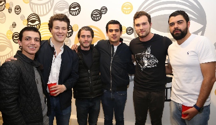  Santiago Guzmán, Gastón Lozano, Felipe Palau, Rodolfo Ortega, Pancho Loza y Javier Loza.
