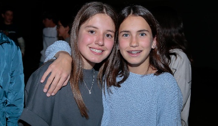  Anna Astrid Delgado y Alexa Pizzuto.