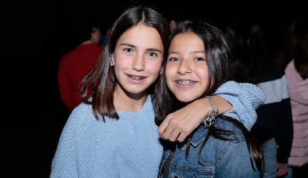  Alexa Pizzuto y Ana Pau Castañeda.