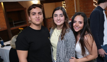  Emiliano Aguilera, Ana Martínez y Geny Martínez.
