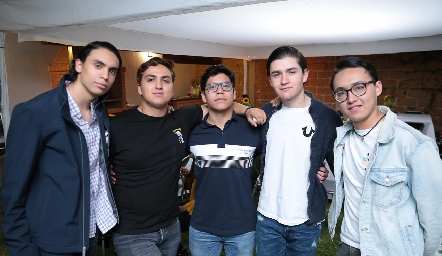  Juan Pablo Rodríguez, Emiliano Aguilera, Erick Cano, Álvaro Orozco y Emanuel López.