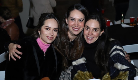Iliana Rodríguez, Jacqueline Villalba y Vero Romero.