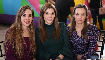  Melissa Compean, Imelda Martínez y ArlettLozano.