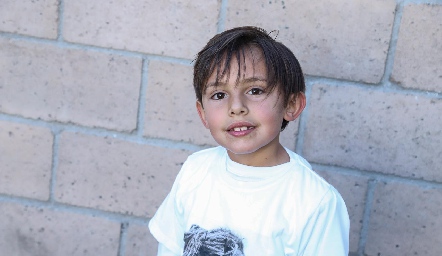 Andrés.