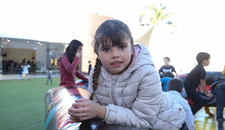 Valeria.