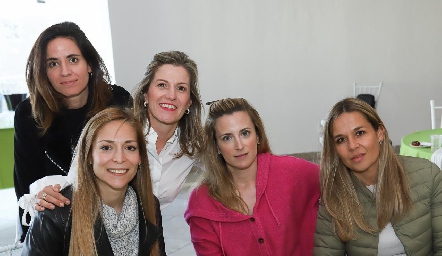  Las bellas mamás.