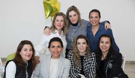  Lucieron muy bellas ellas.