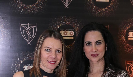 Mariela Quesada y Mireya Monsivais.