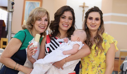  Claudia Neumann, Claudia Martínez, Eugenia y Montse Muñiz.