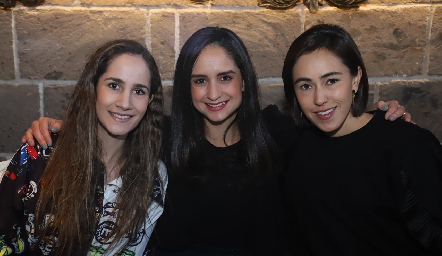  Dany Mina, Claudia Villasana y Midori Barral.