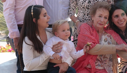 Bety Lázaro, Memo Hernández, Carmelita Hinojosa e Ilse Lázaro.