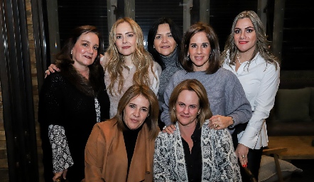  Sandra Estúa, Claudia del Pozo, Gaby Betancourt, Martha del Río, Lucía Rueda, Noemí Sampere y Rocío Gómez.