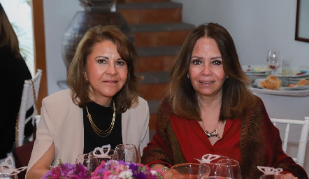 Lucía Estrada y Leticia Esparza.