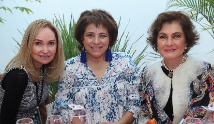  Adelina Lasso de la Vega, Yolanda Martínez y María Zendejas.