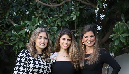  Primas Cabrera, Dora Díaz, Isa Garza y María José Díaz Diblidox.