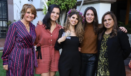  Isa Cabrera, Mariana Meade, Isa Garza, María Cecilia Herrera y Margarita de Cabrera.