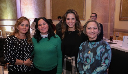  Lorena Robles, María Maza, Ana Lía Maggiori y Patricia González.