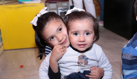 Emely y Nailea.